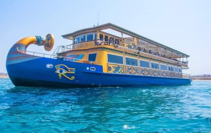 Nefertari Halb-U-Boot mit Abendessen Ausflug ab Marsa Alam