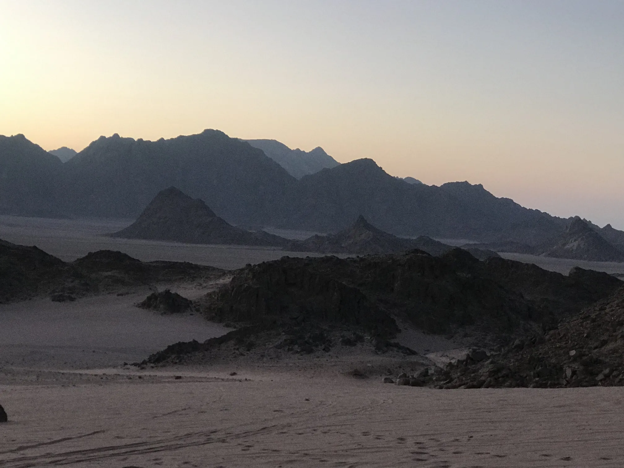 Wüstensafari, Beduinendorf, Sonnenuntergang und BBQ-Abendessen ab Hurghada