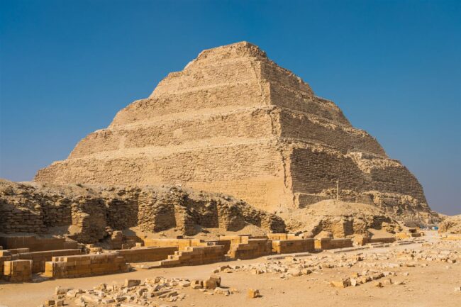 xl_Aegypten_Saqqara Nekropole_Stufenpyramide von Djoser_is_tour_1226707401_ie Pyramiden und Nekropole von Sakkara