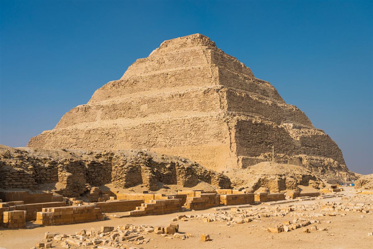 xl_Aegypten_Saqqara Nekropole_Stufenpyramide von Djoser_is_tour_1226707401_ie Pyramiden und Nekropole von Sakkara