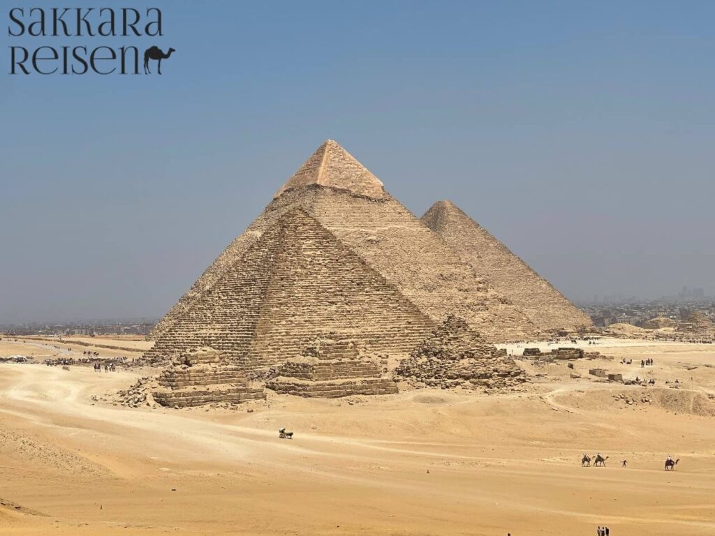 Besichtigung der Pyramiden von Gizeh – Cheops, Chephren und Mykerinos hautnah erleben