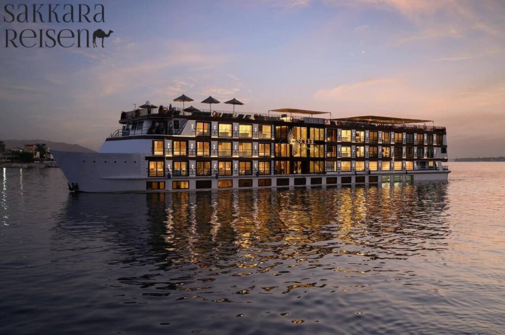 Einschiffung in Luxor: Beginn Ihrer luxuriösen Nilkreuzfahrt