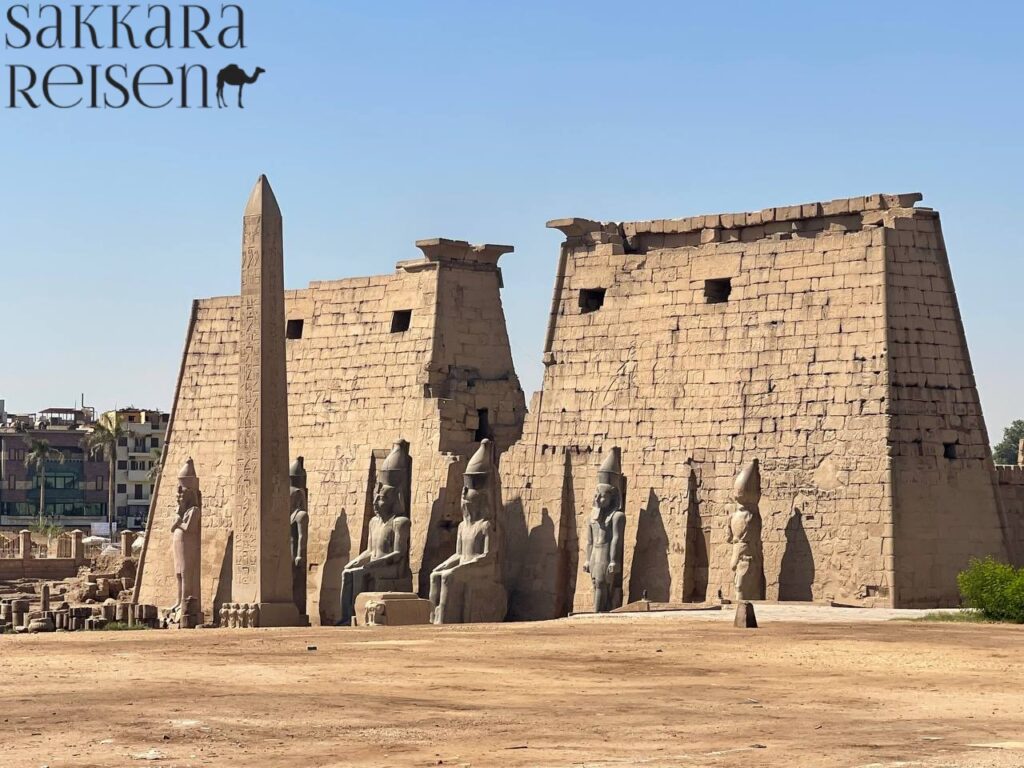 Luxor Tempel – Magie am Ostufer des Nils